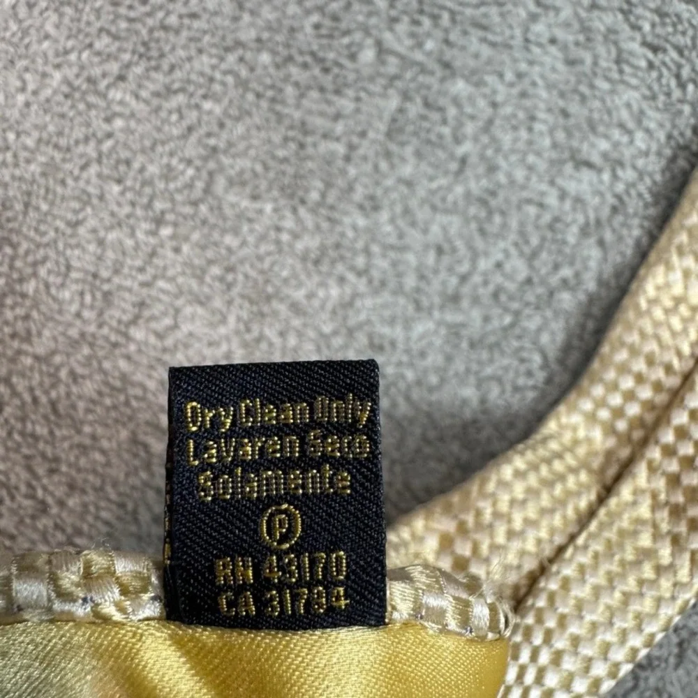 Donald J Trump Signature Collection Gold Silk Basketweave Men's Necktie 59x3.75